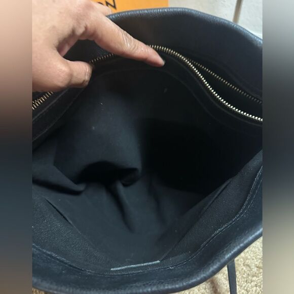 Louis Vuitton Pallas Shopper Minogram - Picture 14 of 16